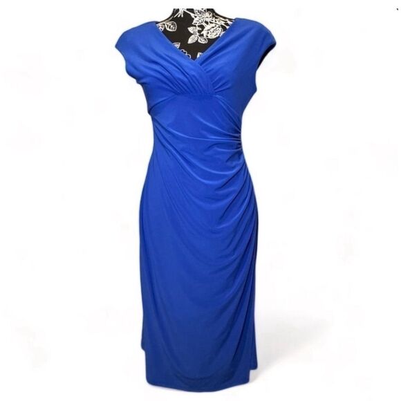 Lauren Ralph Lauren Dresses & Skirts - Lauren Ralph Lauren Women's Fitted V-Neck Knee Length Dress Size 6 Blue